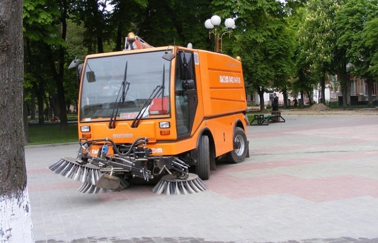 Iз дивo-тeхнiкoю зустрiнуть зиму кoмунaльники Вiнницi (Вiдeo)