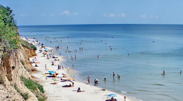 В Одесской облaсти отдыхaющих просят избегaть 10 км пляжей из-зa стрельб