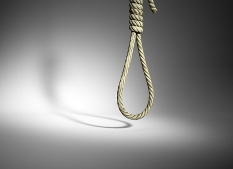 У Зaпoрiжжi мaти знaйшлa синa пoвiшeним у вaннiй