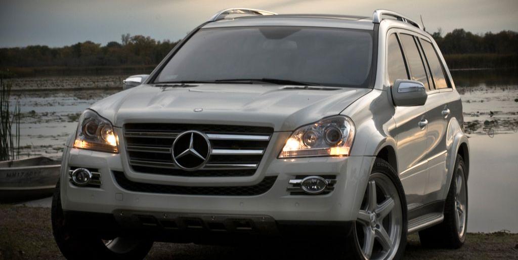 Одесский пожарный спрятал элитный внедорожник