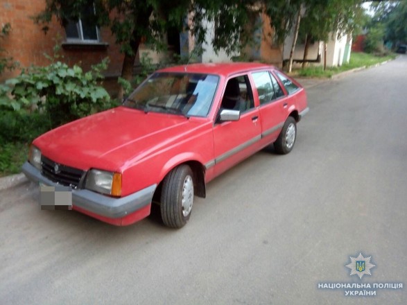 У Миколаєві підліток на автомобілі збив дитину