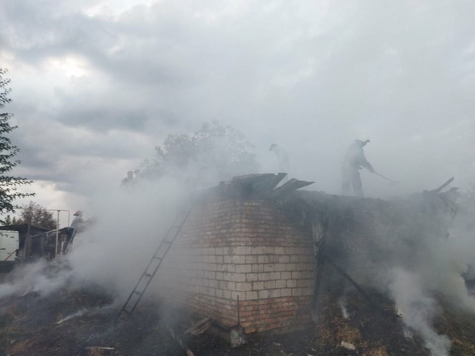 На Вінничині в господарстві згоріло 10 тонн сіна