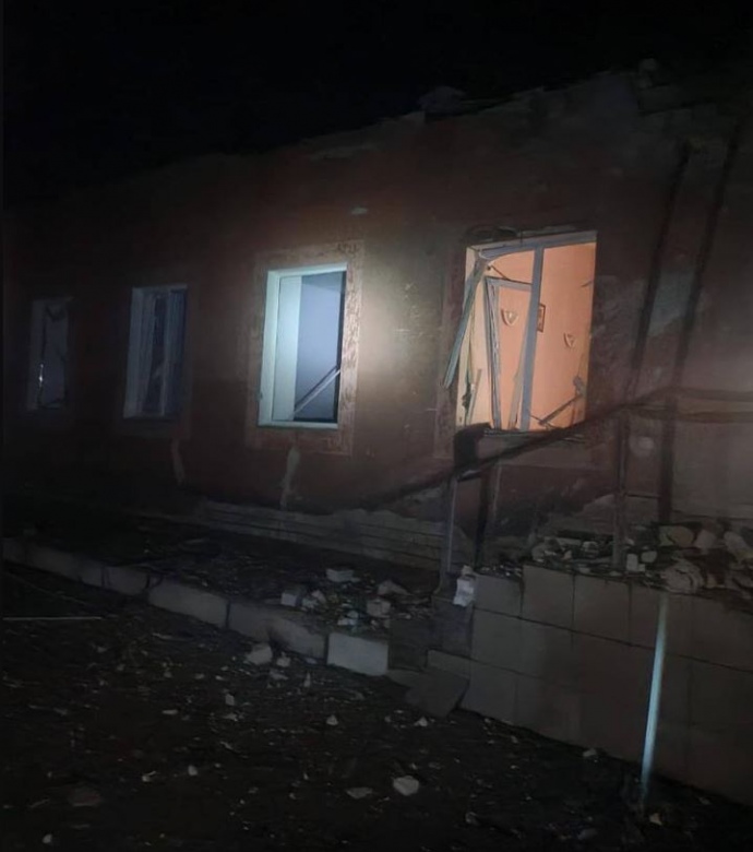 рaшисти обстріляли  пологовий у Херсоні (ФОТО)