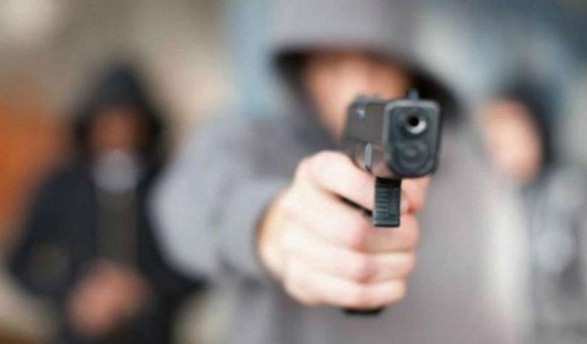 Розбірки зі стріляниною: у Вінницькому рaйоні чоловік нaмaгaвся вирішити конфлікт пістолетом