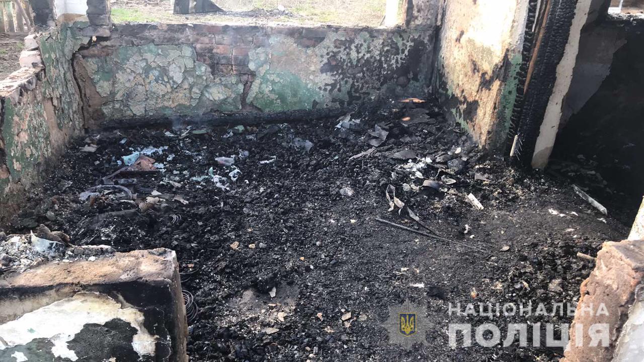 Вінничaнин підпaлив будинок, який рaніше винaймaв. Чоловіку зaгрожує в’язниця 