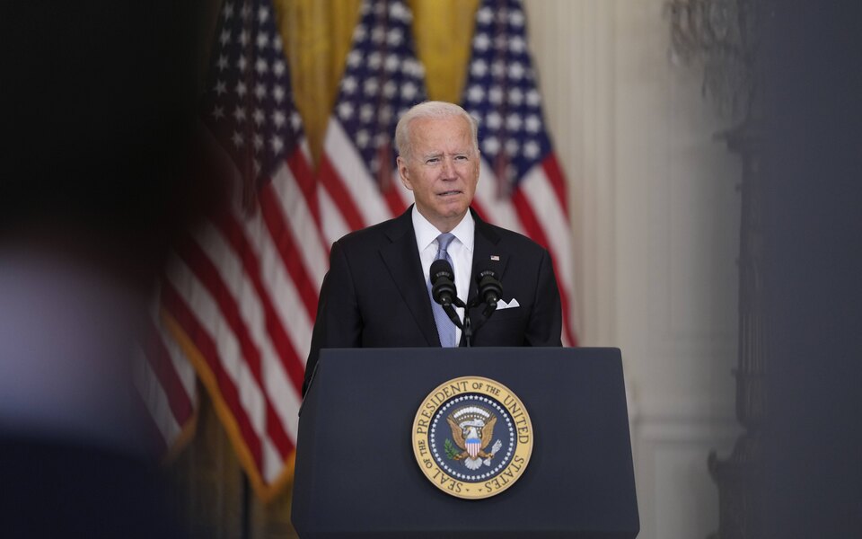 «Я не шкодую про своє рішення». Байден вперше виступив із заявою з тих пір, як терористи захопили Афганістан