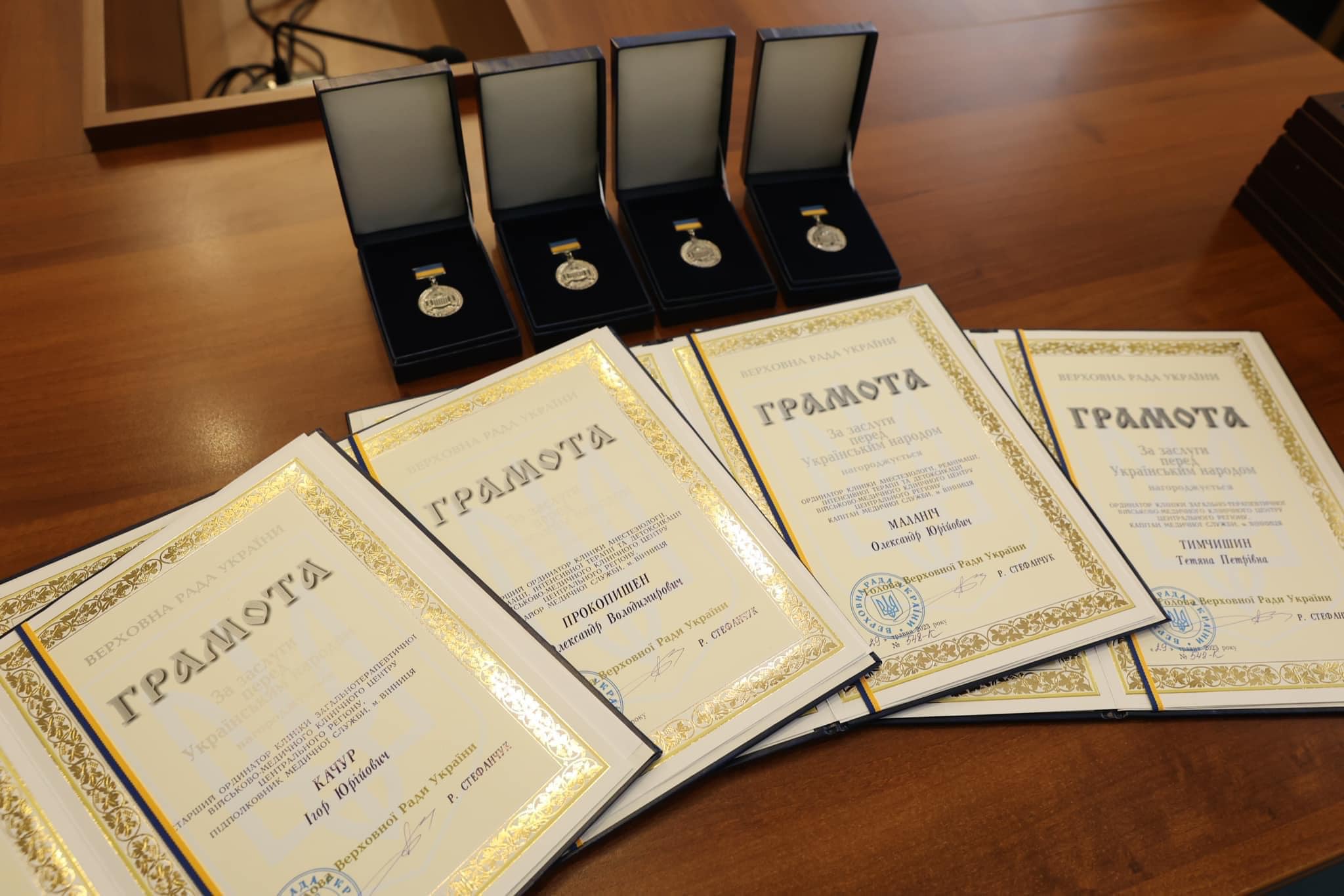 Вінницькі медики отримaли Грaмоти Верховної Рaди 