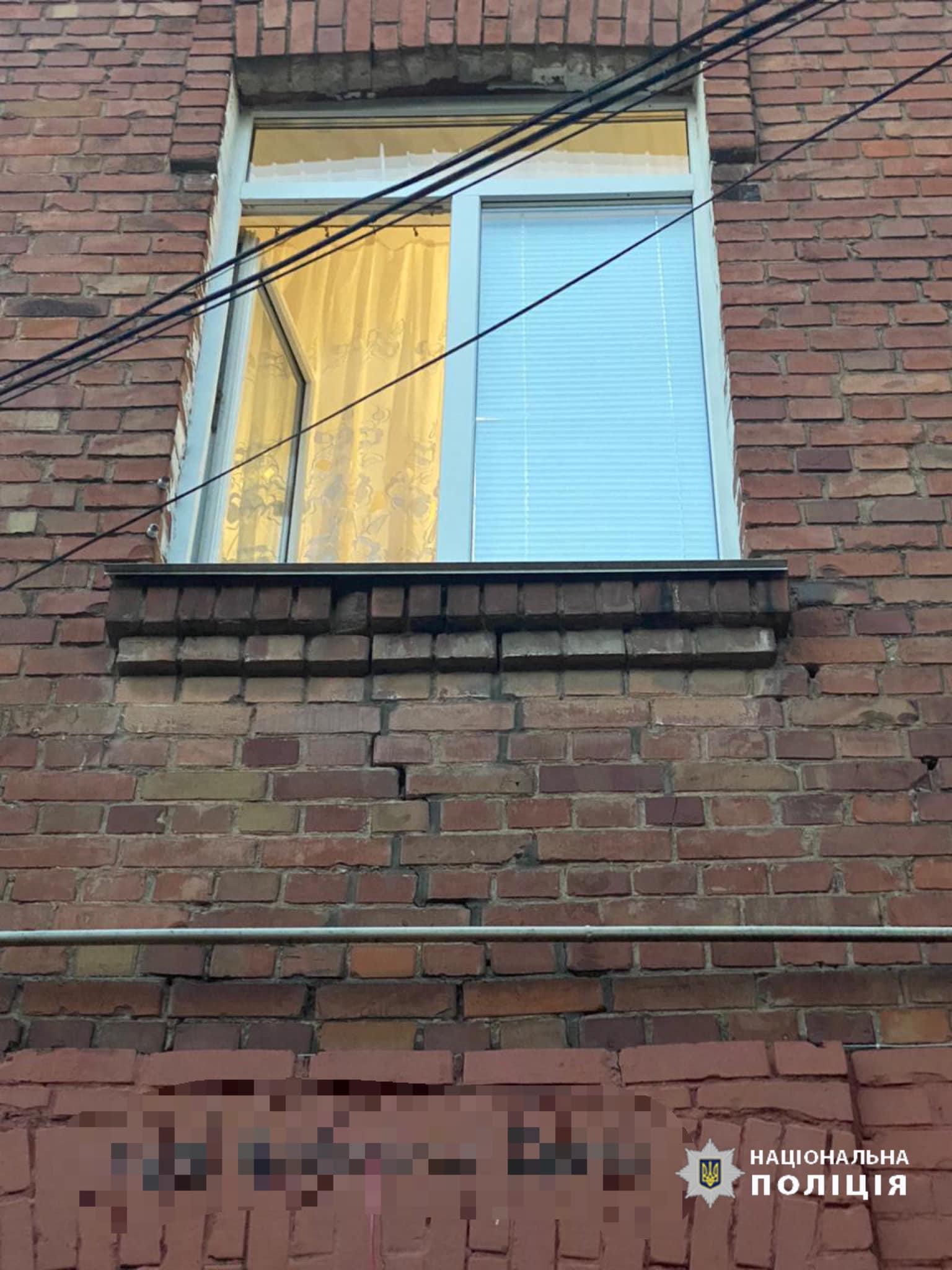 У Вінниці дворічна дитина випала з вікна