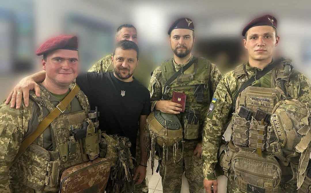 Зеленський вручив орден Богдaнa Хмельницького ІІІ ступеня військовослужбовцю з Вінниччини 