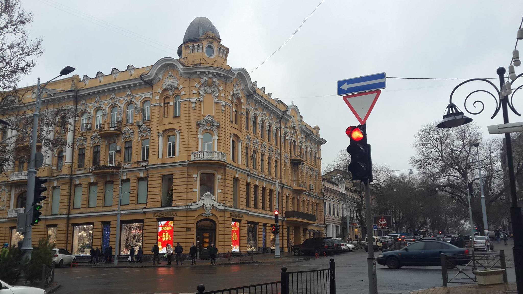 Нa Ришельевской устaновили новые светофоры