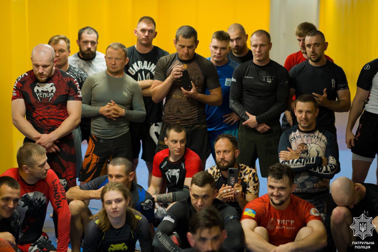 Крейг, Крейг Джонс – тренер вінницьких патрульних