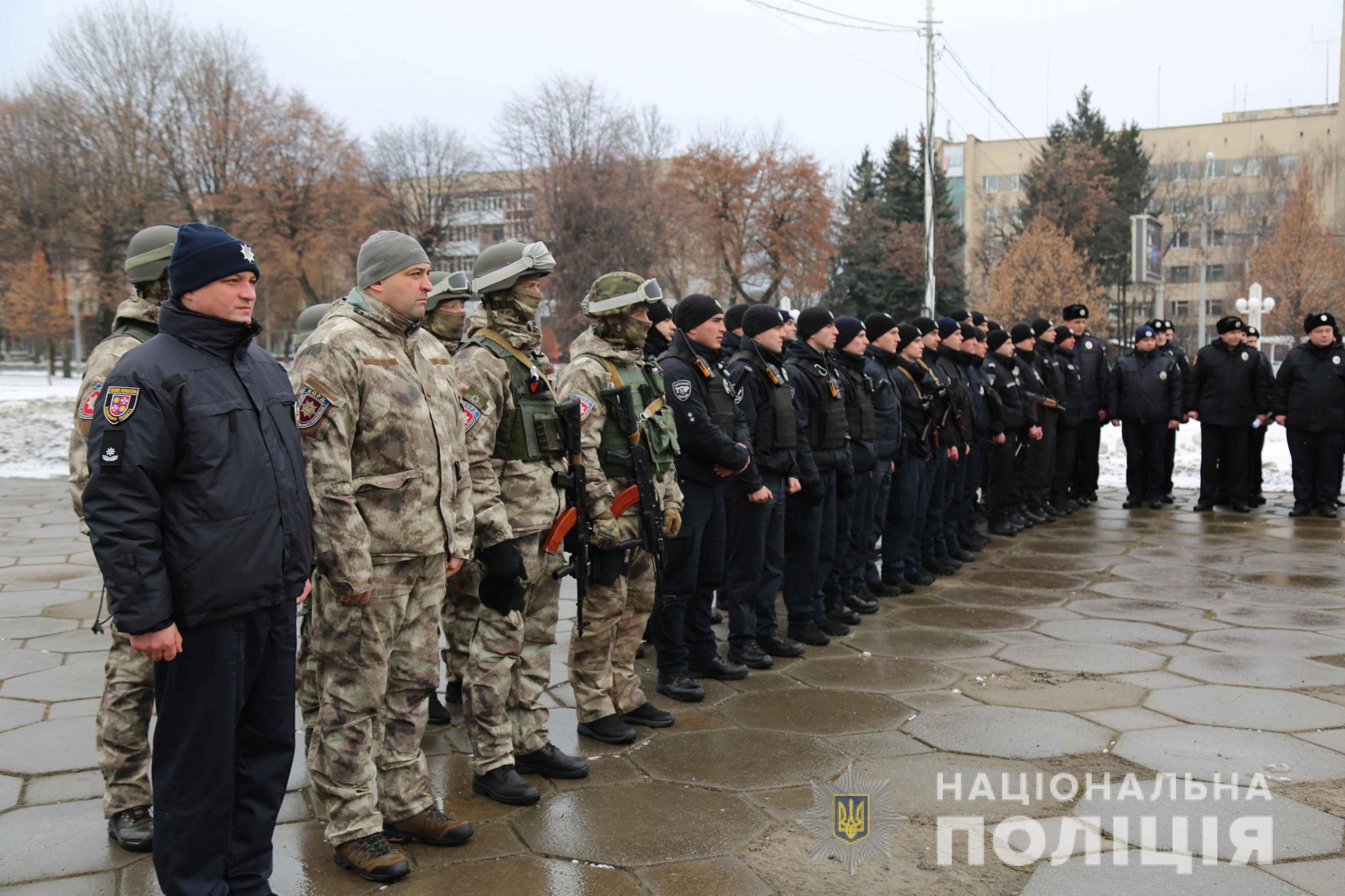 Понaд 800 копів зaбезпечувaтимуть прaвопорядок під чaс Різдвяних свят нa Вінниччині