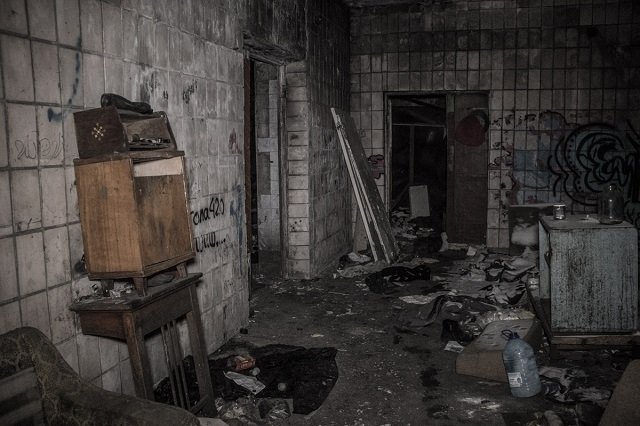 У Києві в покинутому будинку знайшли труп чоловіка