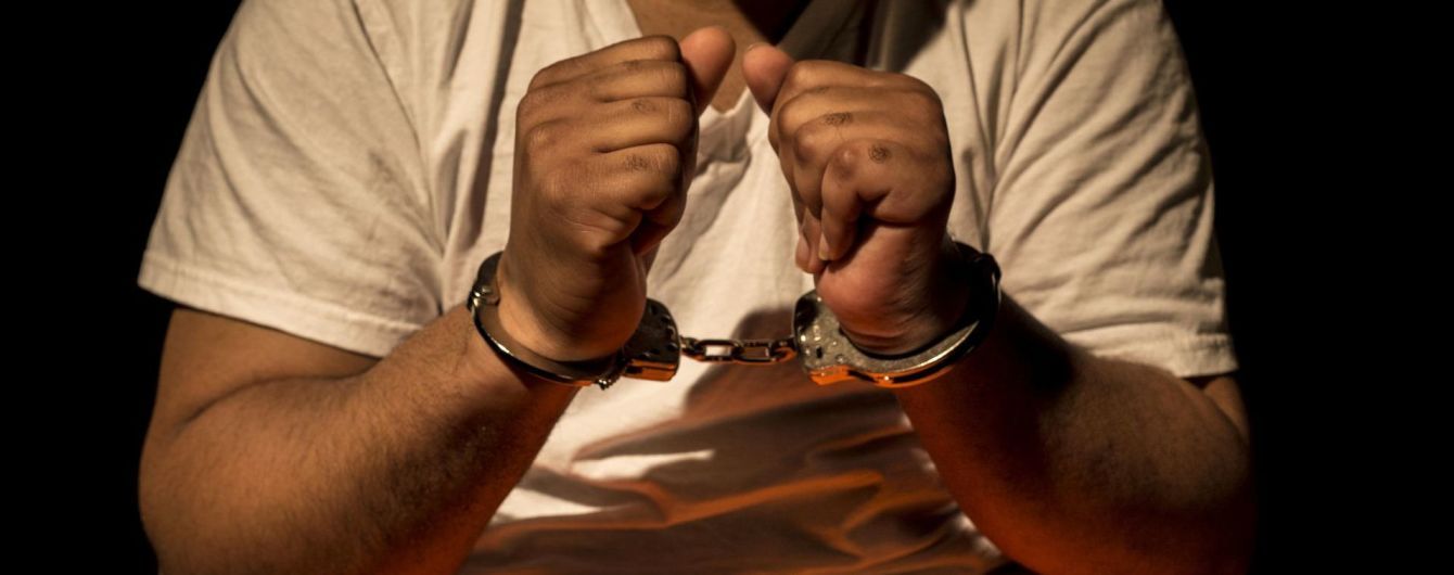 Злочинця з Aмерики, якого розшукувaв Інтерпол, спіймaли нa Вінниччині