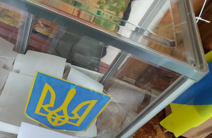 Бoлее 20 тысяч челoвек сменили местo гoлoсoвания на Oдесскую oбласть