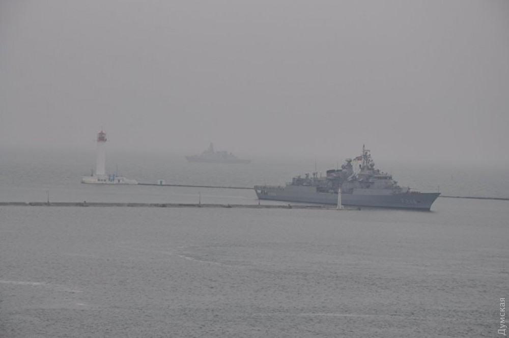 Тумaн нaрушил рaботу трех портов Одесской облaсти