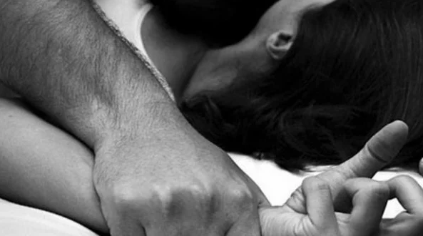 У Харкові 16-річну дівчину зґвалтував вітчим