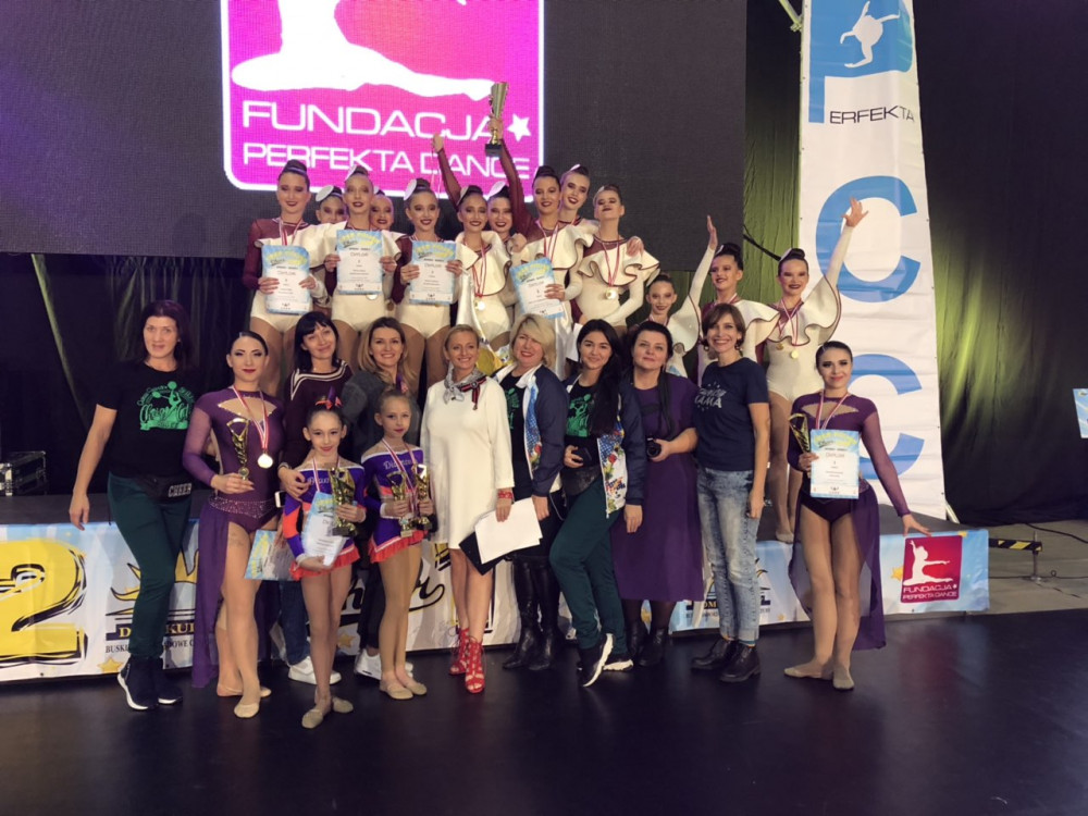 Одесские черлидеры привезли девять медaлей с Кубкa Польши