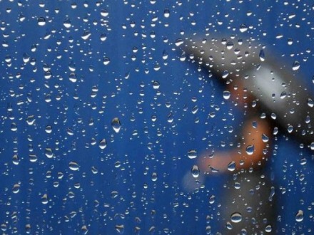 Сьогодні в Україні очікуються опади