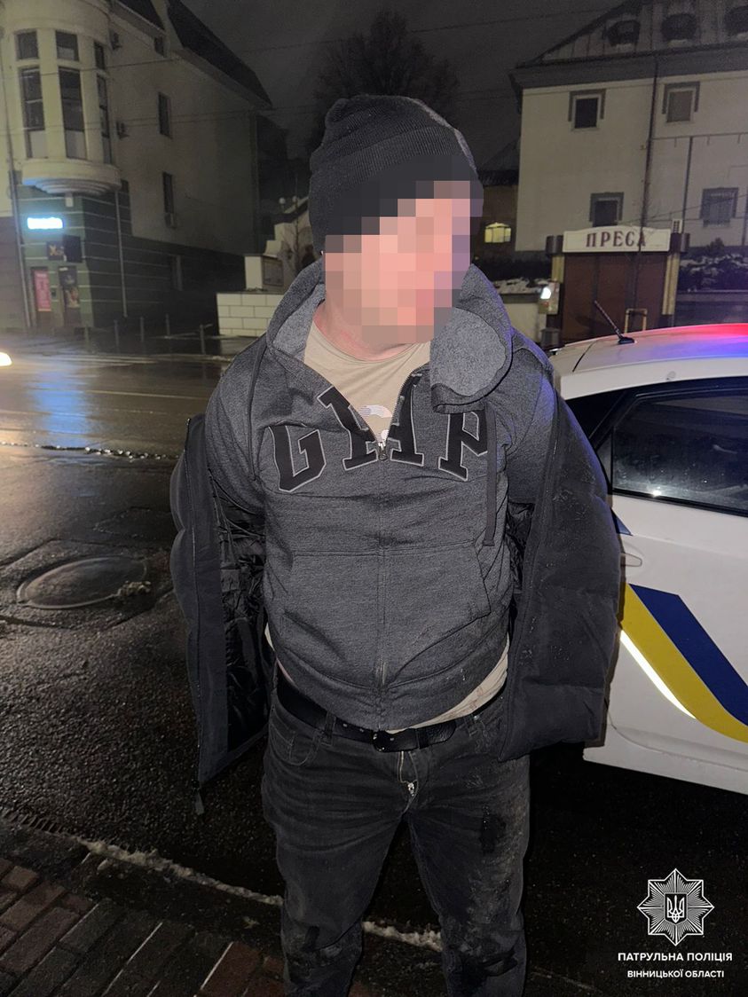 У Вінниці чоловік вирішив розповісти патрульним, як вони мають працювати