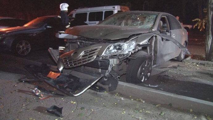 У центрі Одеси підірвали автомобіль