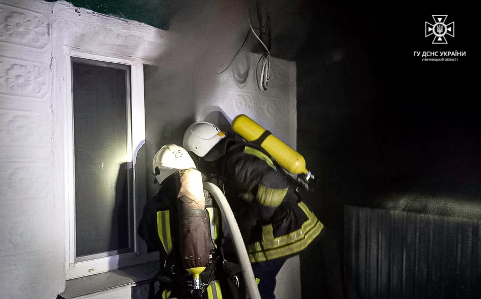 На Вінниччині вночі горів житловий будинок