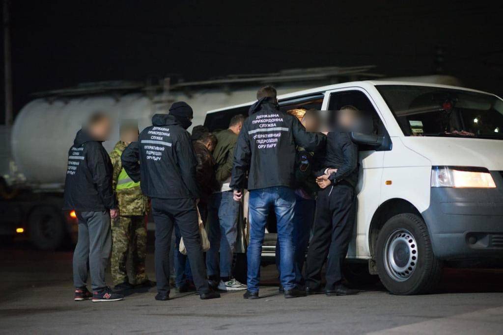 Незаконне переправлення осіб через державний кордон: одеський суд виніс вирок рецидивісту 