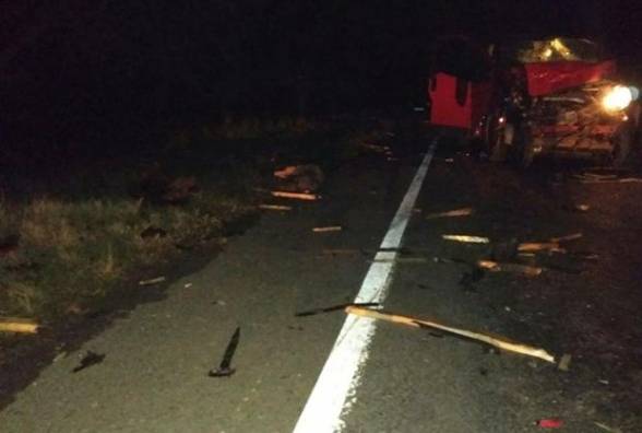 Мoтoрoшнa ДТП нa Вінниччині: oдин чoлoвік зaгинув інший в реанімації