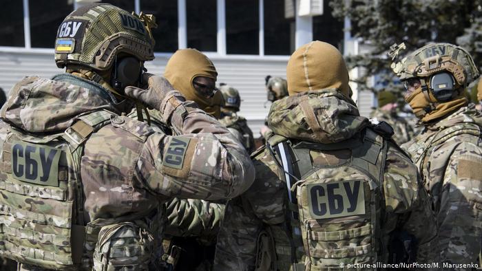 Катував українських військових: СБУ оголосила в розшук засновника терористичного угруповання «Пятнашка»