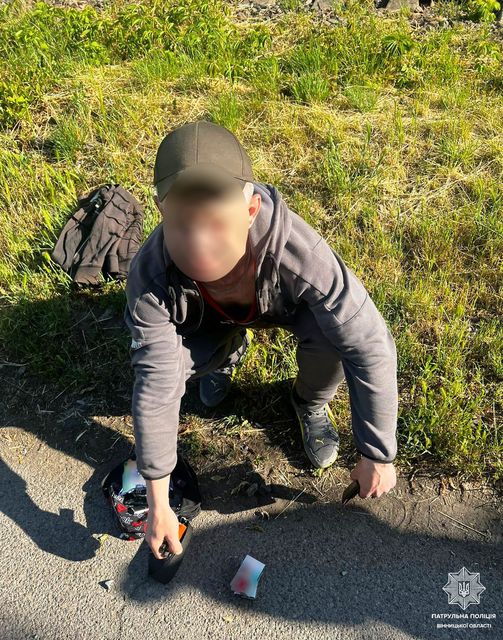 У Вінниці патрульні зупинили чоловіка - підозри виявились не марними