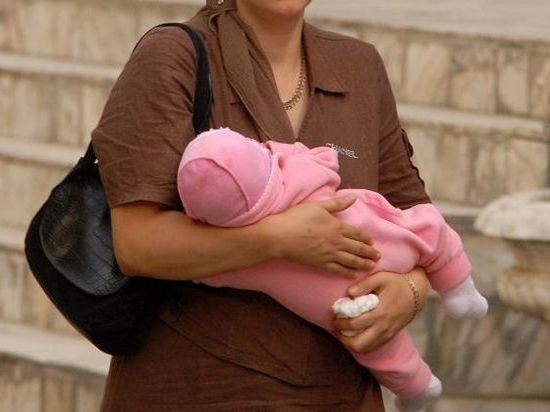 На Дніпропетровщині мати ледь не заморила голодом хвору доньку