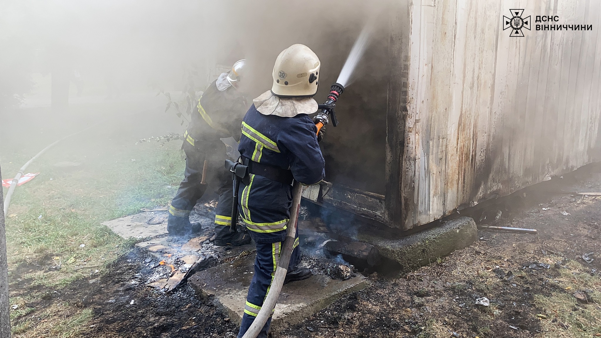 На Вінничині сталася пожежа на підприємстві - згоріла готова продукція