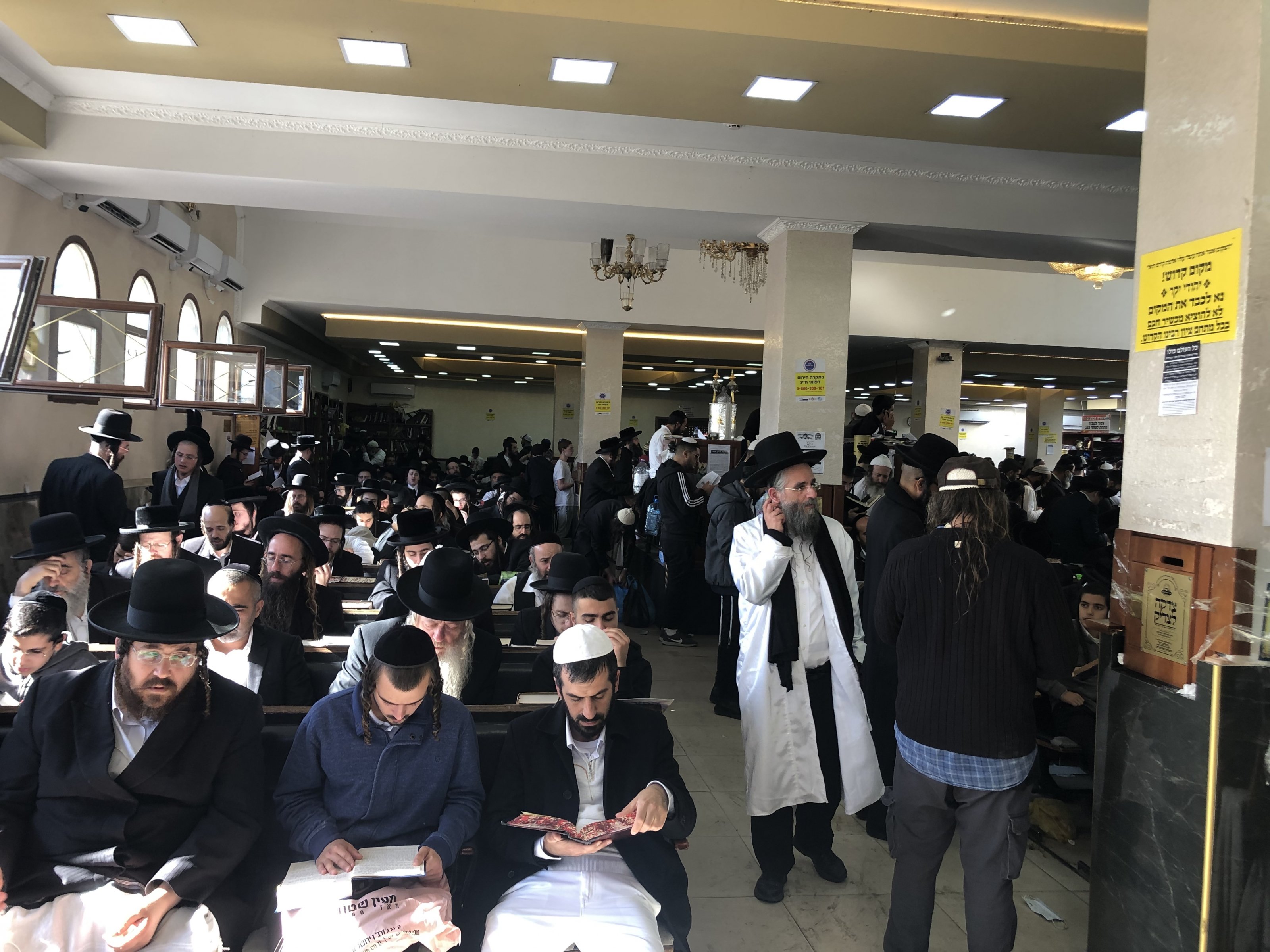 В Умані понад 29 тисяч паломників-хасидів продовжують святкувати Рош ха-Шана