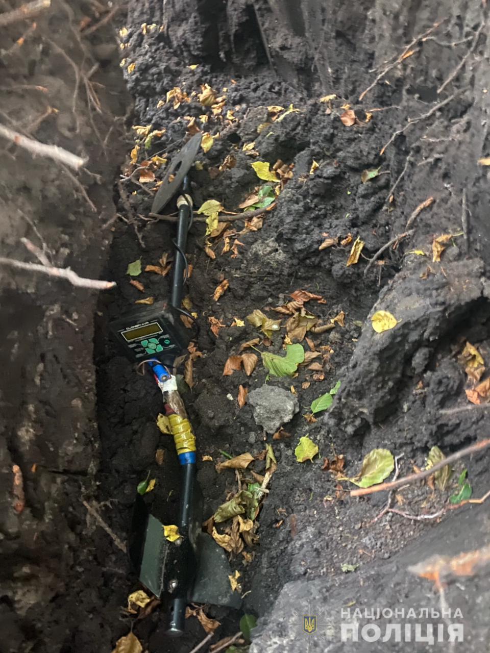 Нa Вінниччині спритні ділки викрaли кaбель лінії зв’язку військової чaстини 