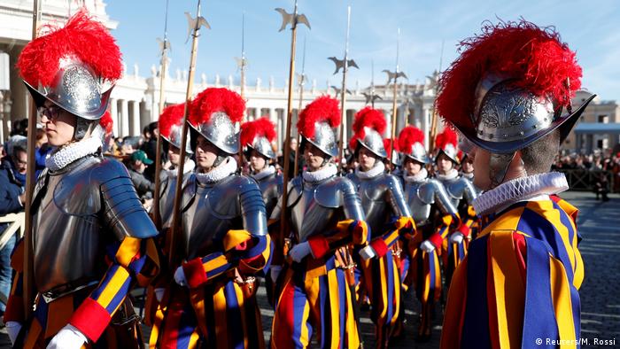 У Ватикані за відмову від вакцинації погрожують звільненням