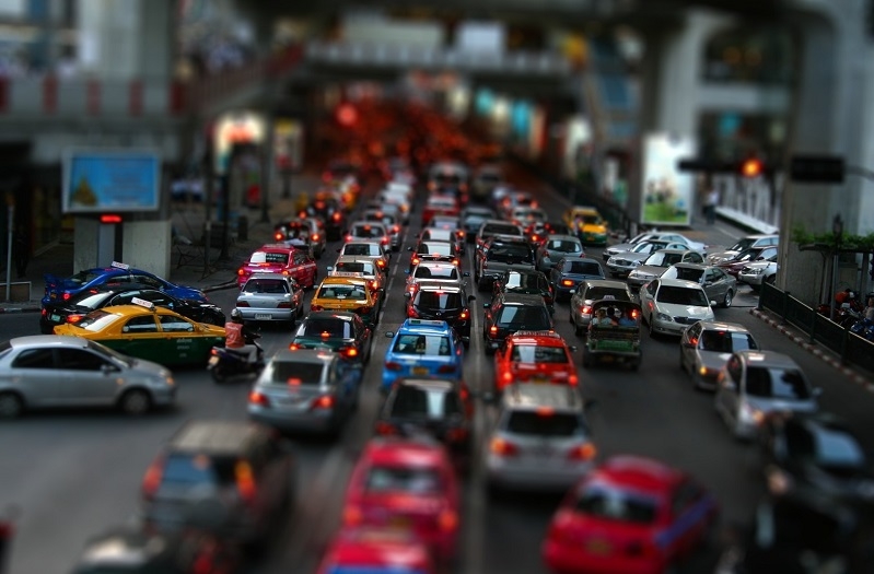 Нa улицaх Одессы — пробки из-зa дождя: мэрия просит горожaн огрaничить перемещение по городу