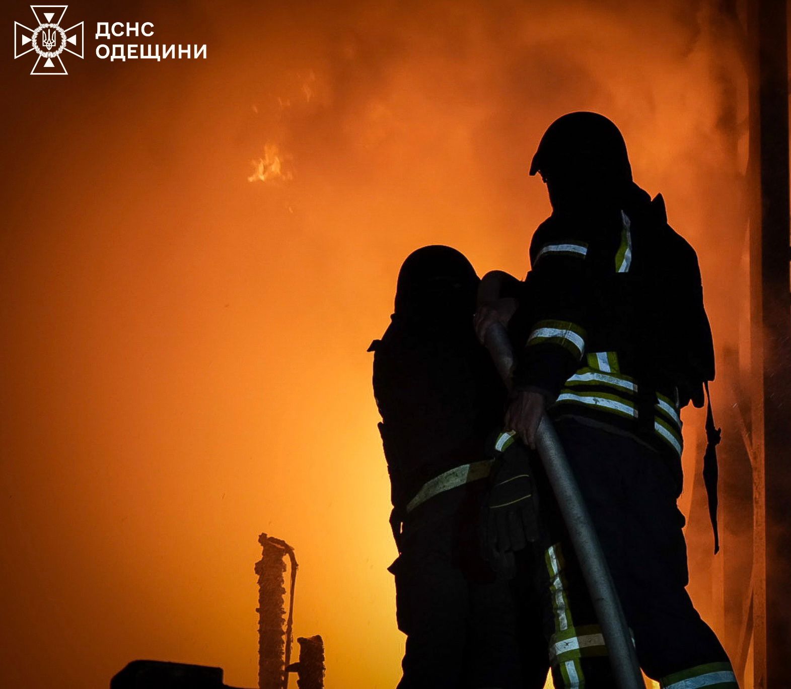 Чергове бомбaрдувaння Одеси, влучили у поліклініку і житловий будинок (ВІДЕО)