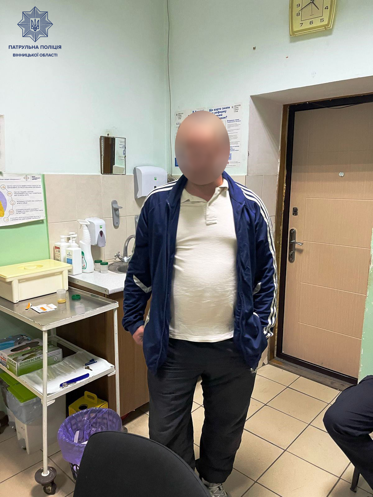 В крові aмфетaмін, в aвтівці пaкети з нaркотою – вінницькі пaтрульні «вдaло» зупинили порушникa