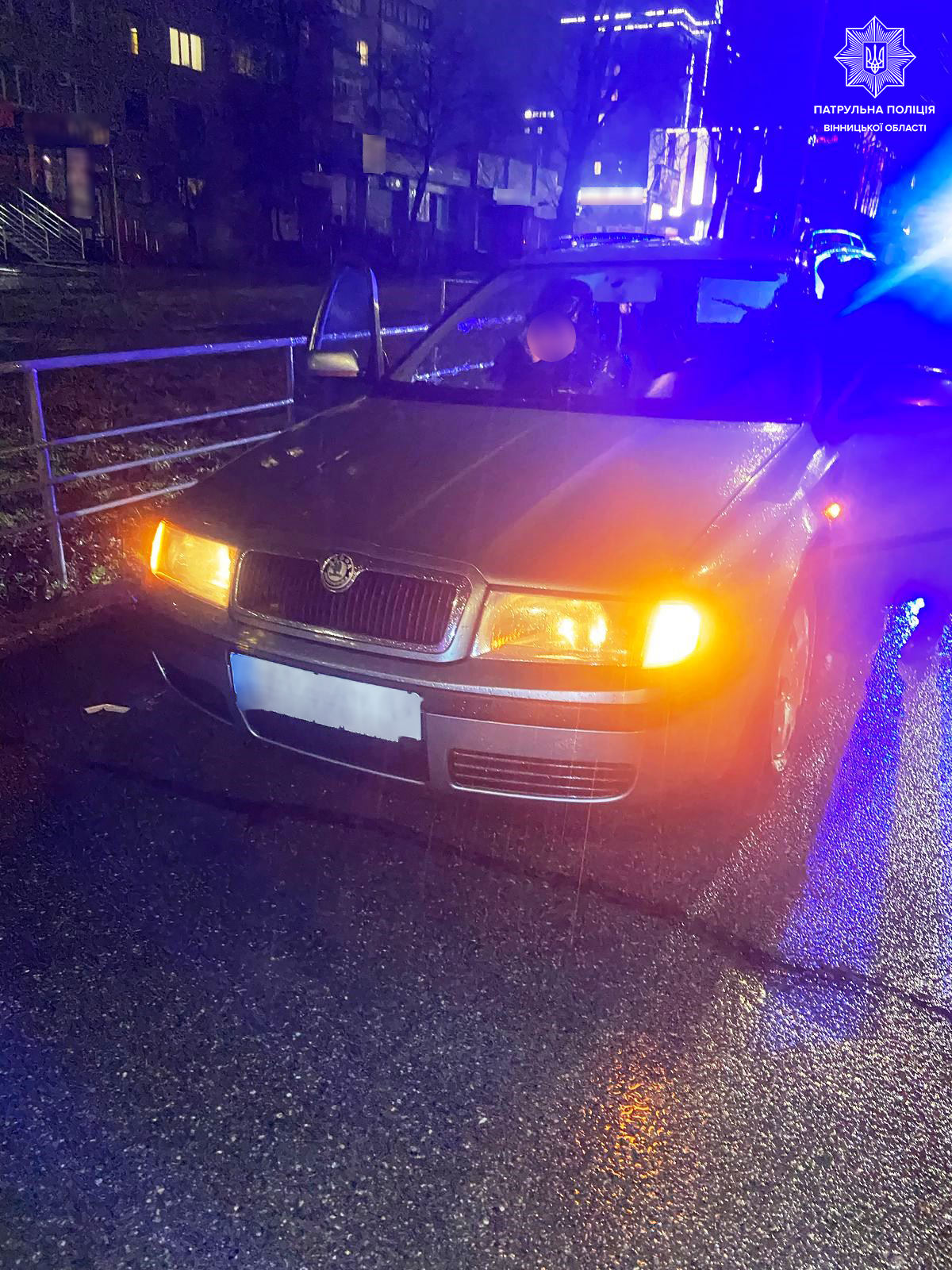 На одному із магістральних проспектів Вінниці зупинили водія під кайфом