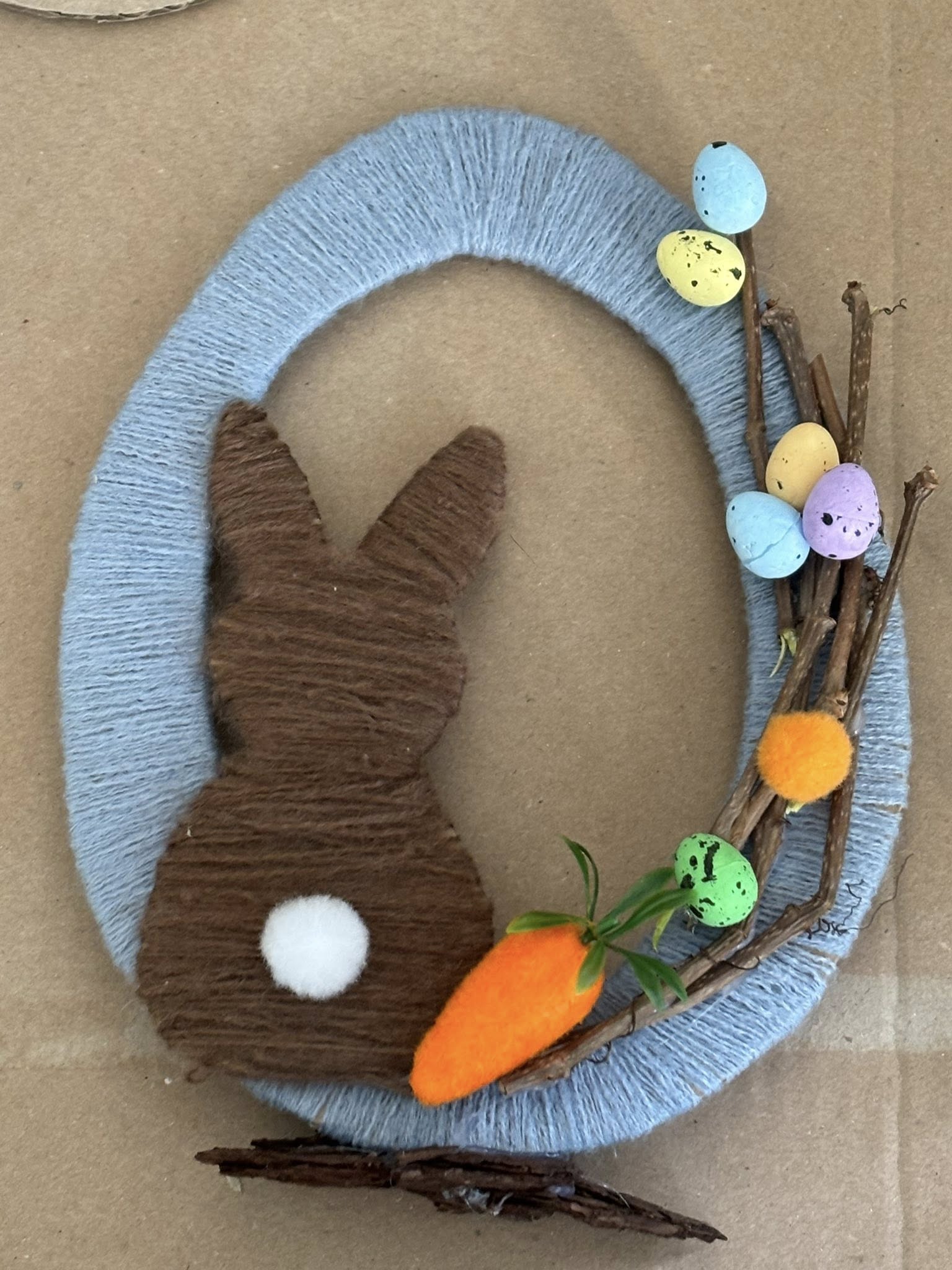 У Вінниці діти та дорослі разом «плели» Великодні вінки