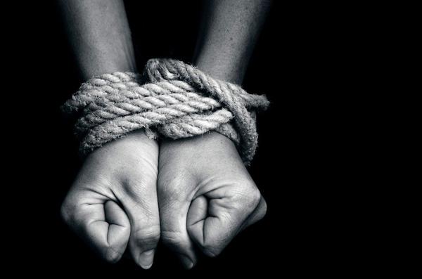 У Пакистані викрали і катували дочку посла Афганістану