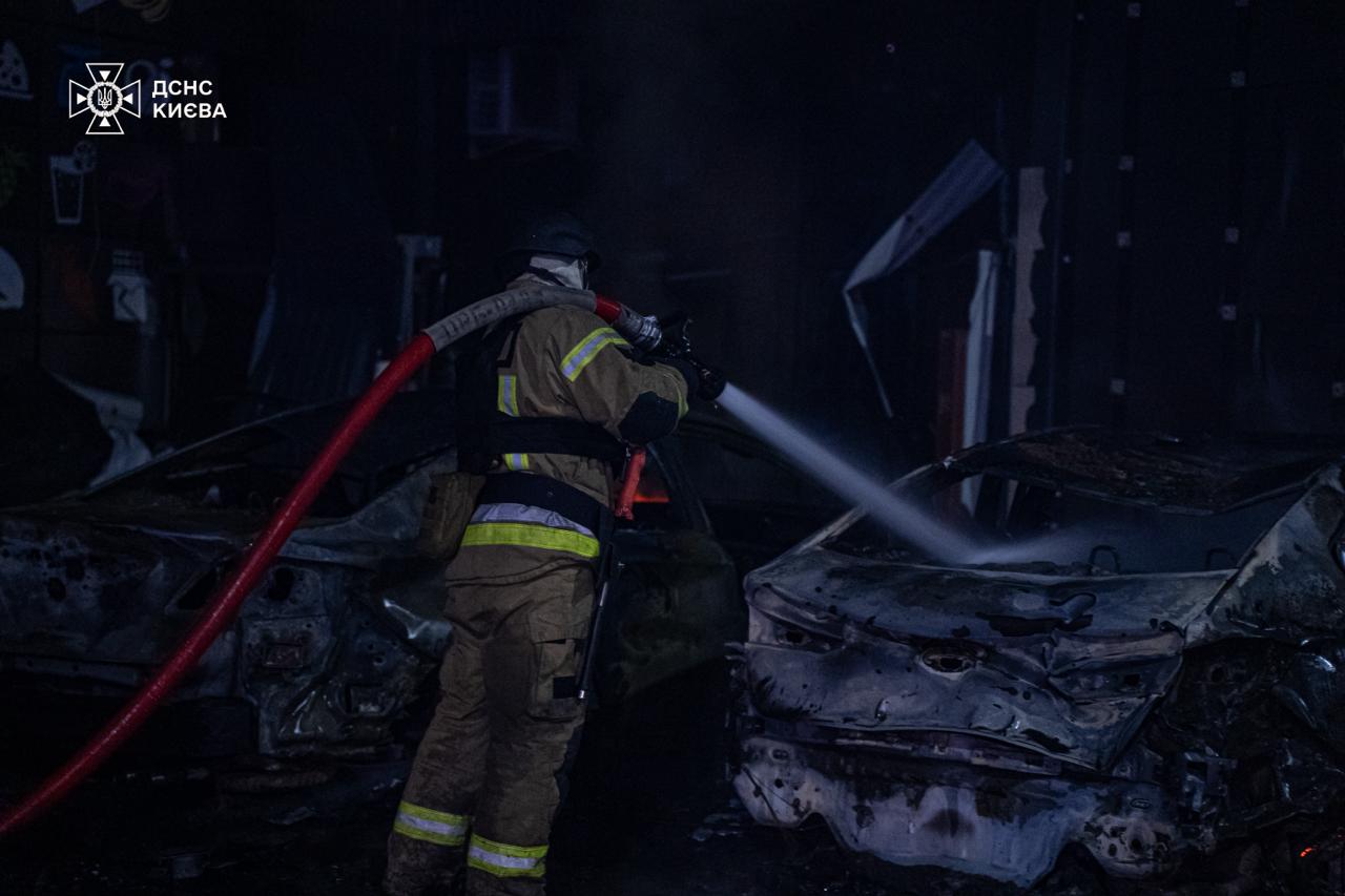 Вночі рашисти атакували Київ (ВІДЕО)