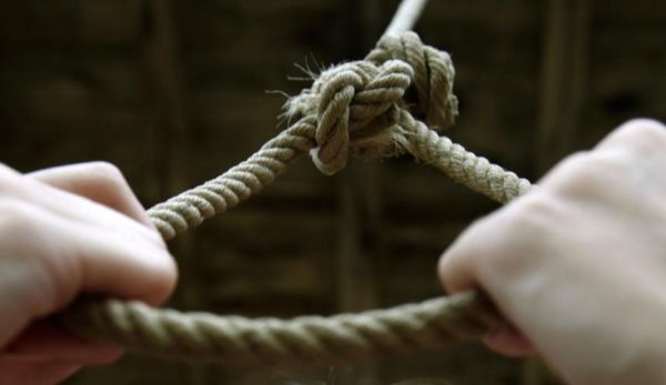 У Запоріжжі чоловік повісився у власній квартирі