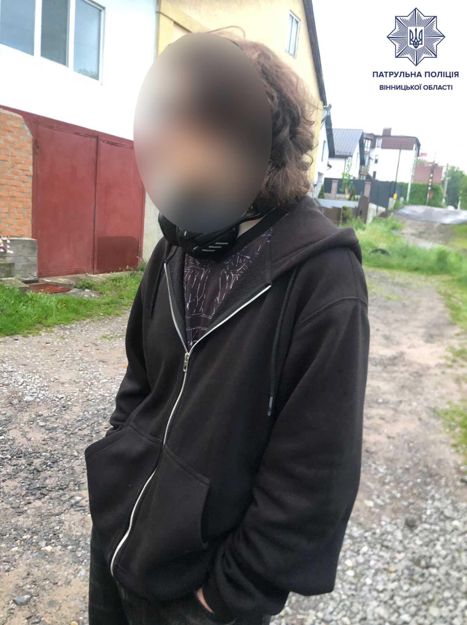 Нервова поведінка видала: у вінничанина знайшли ймовірні наркотики