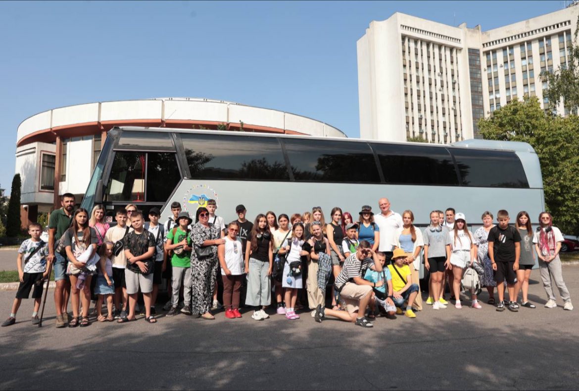 Діти Захисників та Зихсниць з Вінниччини поїхали на відпочинок до Чехії