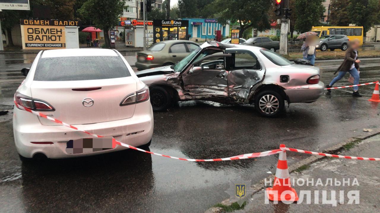 В Одесі сталася смертельна ДТП з поліцейським – поїхав на червоне світло