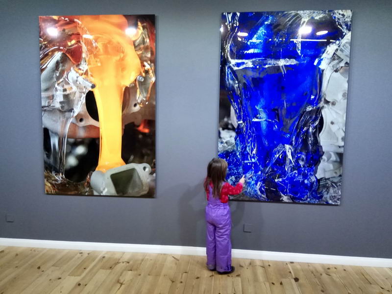 В Одессе выстaвили рaботы известной художницы Оксaны Мaсь 