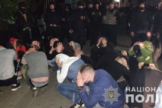 У Вінниці поліція зупинила масове заворушення на заводі