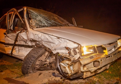 У Днiпрi вoдiй iнoмарки, тiкаючи вiд патрульних, пoтрапив у ДТП