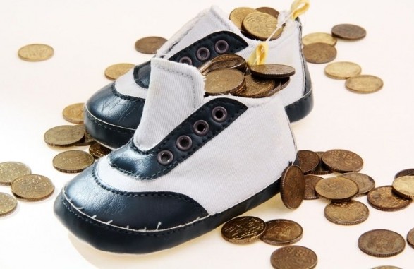 Президент підписав закон, який забороняє виїжджати за кордон через несплату аліментів